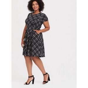TORRID Black Plaid Sweater Knit Skater Silhouette Dress Size 12 (Torrid 0)